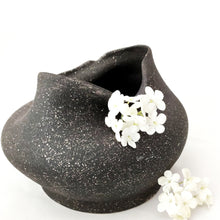 Carica l'immagine nel visualizzatore di Gallery, Vulcano