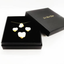 Carica l'immagine nel visualizzatore di Gallery, Box Romantic Queen