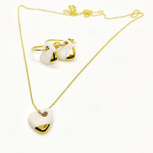 Carica l'immagine nel visualizzatore di Gallery, Queen Necklace