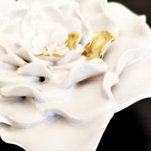 Carica l'immagine nel visualizzatore di Gallery, Flower