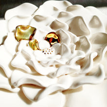 Carica l'immagine nel visualizzatore di Gallery, Flower
