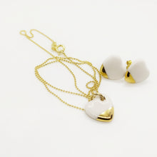 Carica l&#39;immagine nel visualizzatore di Gallery, Queen  Luxury Box
