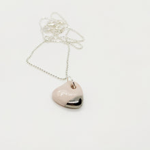 Carica l&#39;immagine nel visualizzatore di Gallery, Pink Queen
