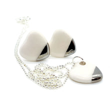 Carica l&#39;immagine nel visualizzatore di Gallery, Queen  Luxury Box
